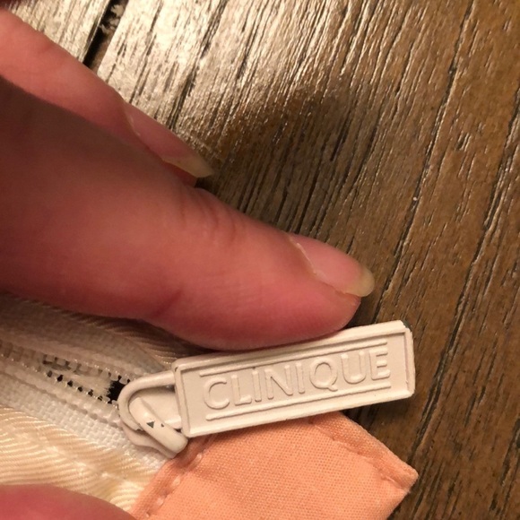 Make up Bag - Picture 4 of 4